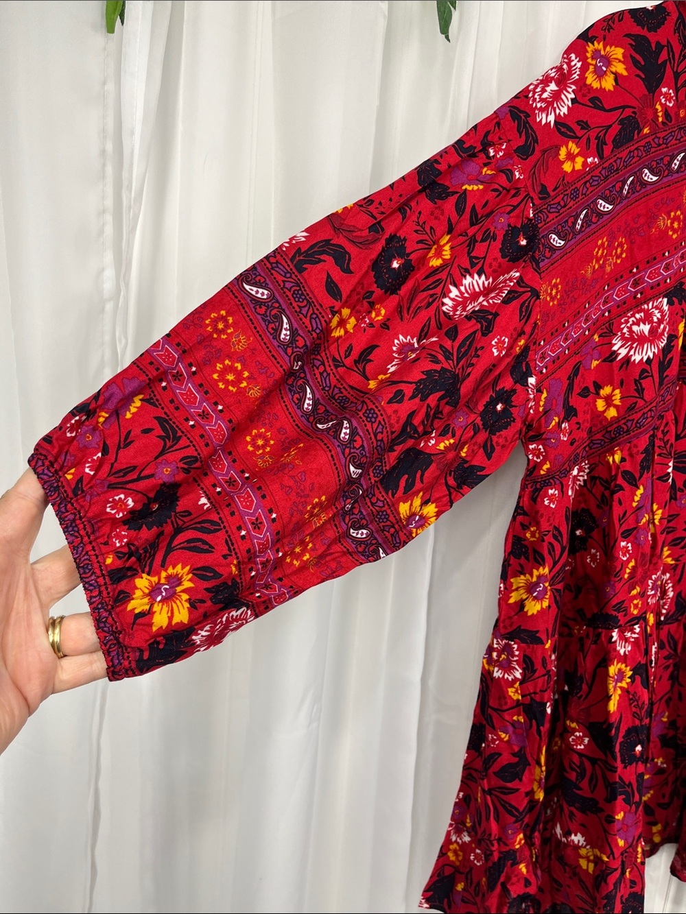 Easel The Perfect Escape Womens Tunic L Red White Floral Babydoll 1/2 Sleeve NWT - Picture 4 of 11